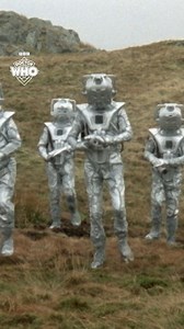 The Doctor 🤝 me when clocking out 🤝making a quick exit! #doctorwho #dw #fifthdoctor #classicwho #scifi #peterdavison | Doctor Who