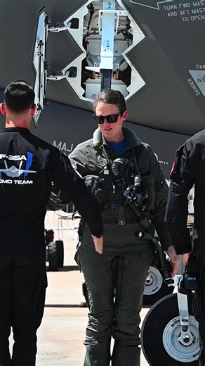 86K views · 3.2K reactions | When a female US Air Force Pilot in action | Gylda Lecia | Facebook