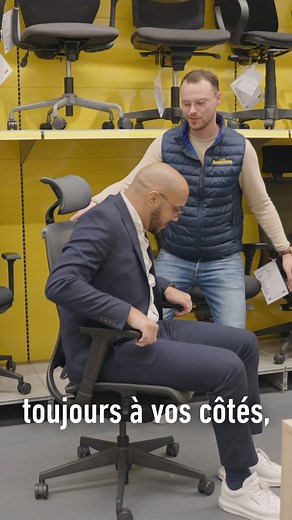 📦 Optimisez votre bureau comme un pro ! Equipez-vous avec des essentiels pour votre espace de travail : ✅ Fauteuils ergonomiques pour un confort maximal ✅ Destructeurs de documents pour un espace sécurisé et organisé 👉 Rendez-vous vite sur notre site : https://bit.ly/4aecGv2 #BureauVallée #MobilierDeBureau #Bureautique | Bureau Vallée