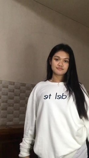 I thought the lyrics was “ Go babies” but it’s “Go bad bitch, go bad bitch eh go” wala skl