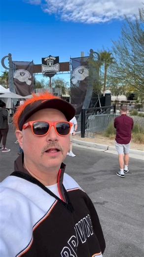 Kenny Mac is kicking things off in Vegas with a tailgate and his keys to the game for Shedeur Sanders in his first start. LET’S GO BROWNS! @ottawabrownsbackers | The Dawgs - A Cleveland Browns Podcast