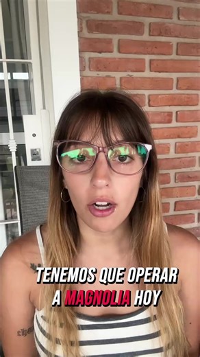 URGENTE: Magnolia necesita cirugía hoy Magnolia tiene intususcepción (el intestino se metió dentro de sí mismo). La única solución es cirugía de urgencia. Necesitamos $1.050.000 hoy: $900.000 cirugía $165.000 bolsa de plasma. Si se opera mañana, el costo se duplica y su vida corre más riesgo. No puede esperar. Alias para donar: brea.manija.grada Banco Provincia – Lourdes Mazzoleni Cualquier ayuda, por mínima que sea, puede salvarle la vida. Por favor, difundir.