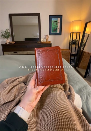 Elegant Vintage Leather E-Reader Case for Book Lovers