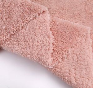 [Hot Item] Sherpa Fleece100% Polyester Dyed Soft Fabric for Autumn Winter Sweater