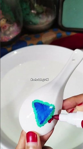 Menggambar nama Diatas Air