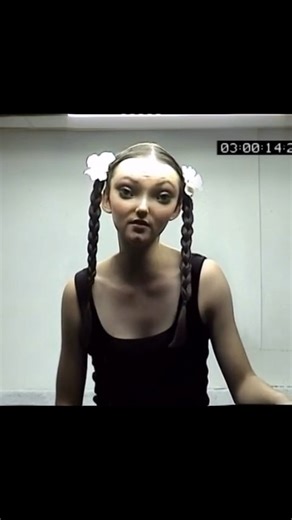 @finalformlab on Instagram: "The iconic 1999 PlayStation commercial titled "Mental Wealth" directed by Chris Cunningham It featured a model known as Fiona Maclaine who became known as the "Alien Girl" due to the digitally altered facial features"