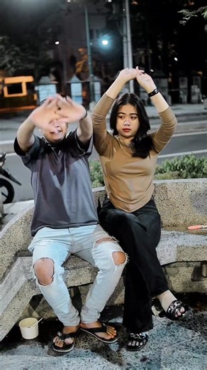 6.8K views · 125 reactions | Prank doi ikutin gerakan 﫵 #fbpro #funny #reels #prank #comedy | M Pikri | Facebook