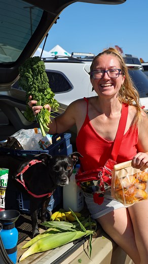 Who doesn’t love a good market haul? Thank you for sharing yours with us, @_paigerunsdogs and for being one of our biggest supporters who shows up every Saturday. We appreciate you more than words! We’d love to see your market hauls too. Share and tag us so we can celebrate all the fresh finds together. ✨Arrowhead Farmers Market✨ 🌞Summer hours🌞 🗓 Saturday August 23, 2025 🕘 8am -11am 📍 Arrowhead Towne Center (south entrance) 77th ave and Bell rd 7700 w Arrowhead Towne Center Dr, Glendale, AZ
