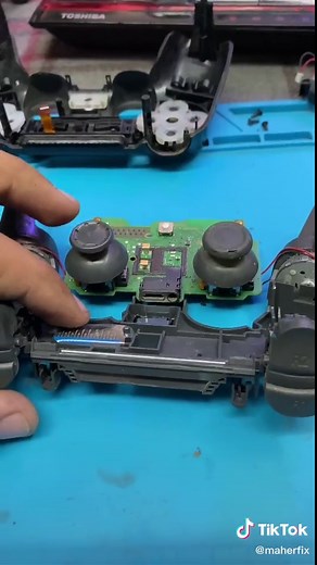 Disassembling a Sony PlayStation Controller Explained