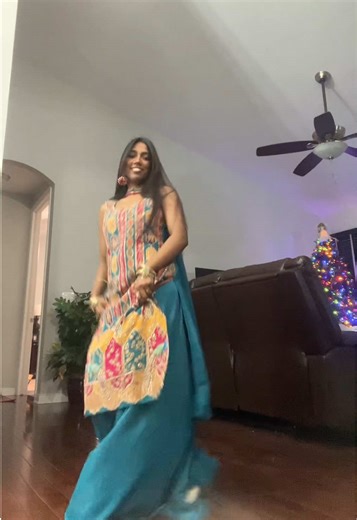 Celebrating 2016: A Dance Throwback