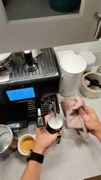 Breville Oracle Touch workflow making a small latte #espresso #espressomaker #latteart