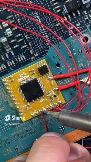 PS2 Modchip Einbau