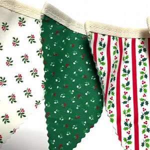 Vintage Christmas Bunting, Fabric Triangle Banner, Fireplace Mantle Decor, Red Green Holiday Garland, Trees, Holly, Scandi Design, 9 Flags - Etsy