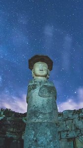 Discover the various routes of the Blue House, Cheong wa Dae, where Korean history merges with culture! 🏯 From museums to temples, there is plenty to explore enroute the Presidential residence. We highlight some of the best spots to visit for your travel itinerary, including the iconic Blue House itself, a symbol of South Korea's modern governance and historical significance.✨ #ktoindia #visitkorea #ImagineYourKorea #cheongwadae #placestovisitinkorea | Korea Tourism Organization India