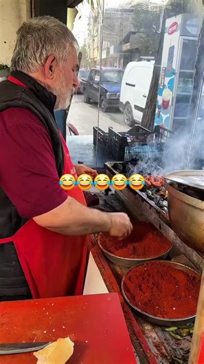 BUNA ÇAMAŞIR İPİ ŞART - Eğlenceli Pide ve Döner Hikayesi