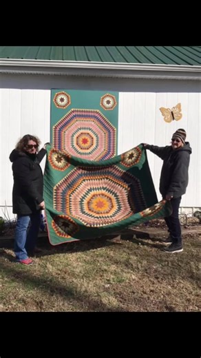 Heritage Quilt: A Tribute to Family Tradition
