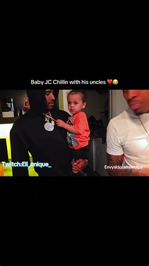 #fyp #blowthisup #viraltiktok #BabyJc #chillin @Girl That’s Eli 🥴 @Linnette💰💕 @cammmpart5 @FamousDebo💔