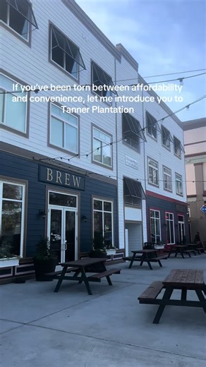 If you’ve been torn between affordability and convenience, let me introduce you to Tanner Plantation Dare I say I found exactly what you’re looking for here in Charleston? Tanner plantation is a large, master-planned residential neighborhood in Hanahan, SC. It’s one of the most sought-after neighborhoods in Hanahan due to its proximity to major highways, local amenities, schools, and Charleston overall. Bowen has price points ranging from 300k- 600k and Tanner Plantation as a whole has a average