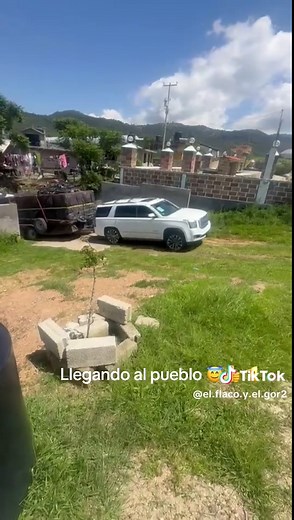 Gordoarellano@; (@el.flaco.y.el.gor2)’s videos with Arriba la Barbiza - LOS DOS DE TAMAULIPAS