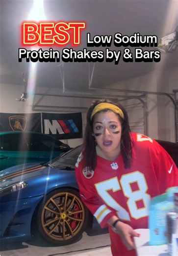 Ready for the Super Bowl? 🏈 No matter who you are rooting for, I’m on team low sodium 🚫🧂 Sometimes it feels impossible to balance sodium and protein - especially at parties. Here are a few of my favorite protein bars, shakes and powders 🥤💪🏼 Share yours in the comments!! 💚#superbowl #lowsodium #highproteinmeals #liverhealth #cirrhosis