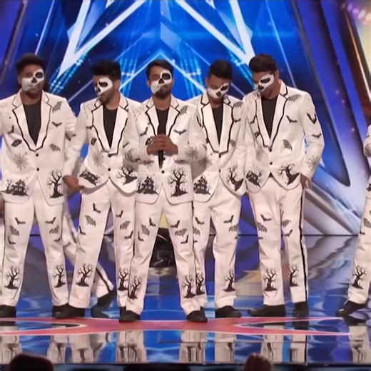 1.5M views · 45K reactions | Unreal Receives A GOLDEN BUZZER From Howie Mandel For Their Scary-Good Audition | Vip 7 | Facebook