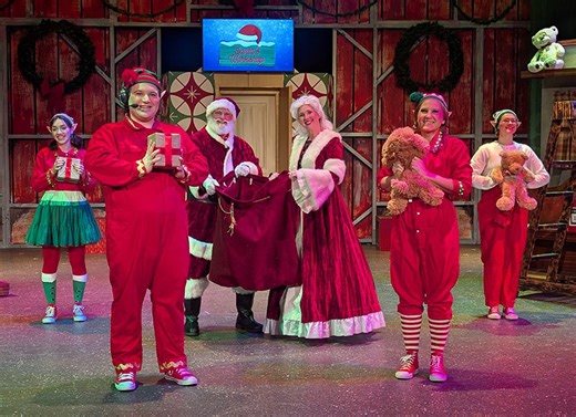 ‘Santa Claus: The Musical’ brings ho-ho-holiday fun to Circa ’21, Rock Island