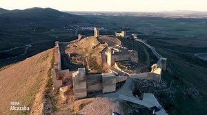 ¡Feliz 2024! Recorrer Extremadura es viajar por la historia a través de las distintas culturas que se han cruzado en esta tierra a lo largo del tiempo. ¡Este año tienes que venir a Extremadura! | Extremadura Turismo