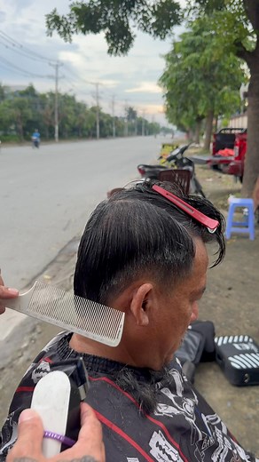 516K views · 6.9K reactions | Ae tập cắt tại nhà. | Đào Tạo BarBer Việt Nam THẮNG RÂU Long An | Facebook