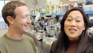 Facebook founder Mark Zuckerberg and wife to invest $250 million in new Chicago research lab