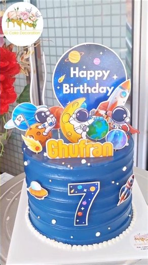 Making the Ultimate Space Adventure Cake #GalaxyCake #AstronautCake #BirthdayCakeIdeas #shorts