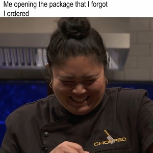 Who doesn’t love surprises? 🤗📦 Well, get ready to see a few of them in the #Chopped kitchen! 🔪 Tune in to an all-new #Chopped Tuesday at 8|7c. | Food Network