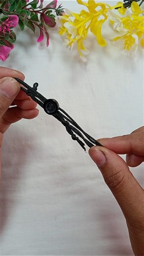 Diy button bracelet 💕 #diy #shorts #youtubeshorts #shortvideo