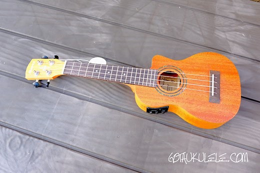 Alvarez RU22SCE Soprano Ukulele - REVIEW