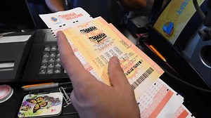 Trying to win a billion dollars? Here's how to play the Mega Millions
