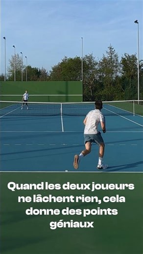 Chaque balle est à 5 cm du sol