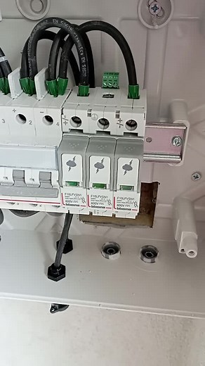 Understanding Electrical Distribution Boards and Circuit Breakers