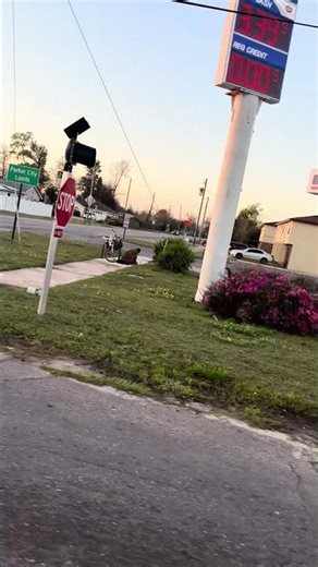 The tweeter cleaning sand out of the sidewalk expansion joints:)