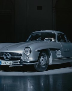 Mercedes-AMG SL 以創新科技重新演繹經典 頂級工藝的精品座艙風格 充滿力與美的線條勾勒黃金車身比 各處優雅之中盡藏強勁鋒芒 再次締造傳奇鷗翼之美。 #MercedesBenz #DefiningClass #SL | Mercedes-Benz Taiwan 台灣賓士