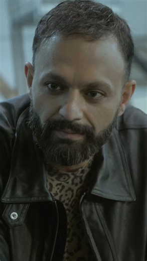 ‎فیلم نیوز | Filmnews‎ on Instagram‎: "⁨ 🎥 گُل واسه آشناهاست، واسه غریبه پوچه… . سری دوم بازی #گل_یا_پوچ، به میزبانی صابر ابر و صدای محمدرضا شایع، به‌زودی به‌صورت اختصاصی در #فیلیمو . دنیایی با حضور چهره‌های جدید و حرفه‌ای، خانم و آقا، از سراسر ایران، سخت‌تر و غیرقابل‌پیش‌بینی‌تر... . این برنامه به سفارش فیلیمو، توسط «بانو فیلم» و با همکاری «استدیو ایفا» ساخته شده ‌است. . ساخت تیزر: محسن متفکریان صفحه رسمی گل یا پوچ: ‪@golyapooch_show‬‪@filimocom‪@filimoshot‬shot⁩"‎