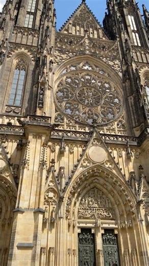 Prague Castle, Prague, Czech Republic 🏰✨🇨🇿