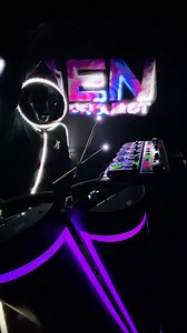 125K views · 5.8K reactions | Just a little LoopStation Jam with Calvin Harris & Ellie Goulding ‘Miracle’ #loopstation #electronicmusic #calvinharris | The Stickmen Project | Facebook