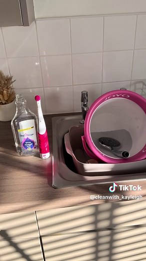 Effective Tips for Cleaning Limescale Off Shower Heads