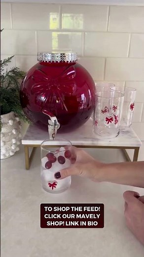 Chic Holiday Hosting Essentials for Cozy, Stylish Gatherings!