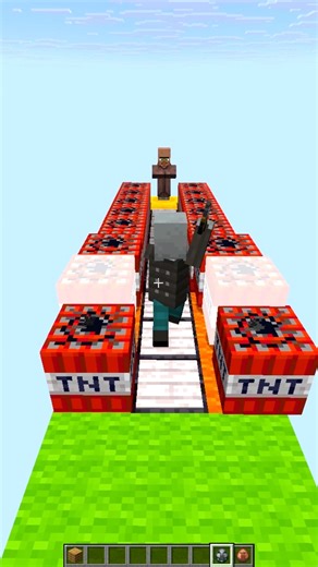 Vindicator VS Villager Obstacle course pt3 #minecraft #obstaclecourse #minecraftshorts #mc #tnt