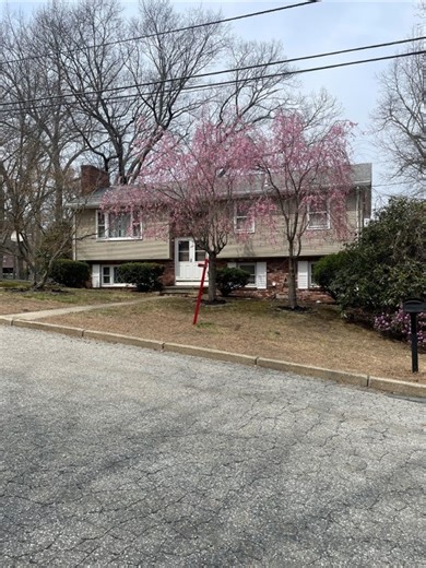 33 Hawthorn Circle, Woonsocket, RI 02895 - MLS 1382912 - Coldwell Banker