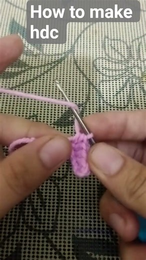 how to make hdc (half double crochet)#crochet