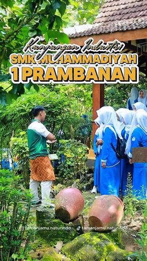 EDUWISATA HERBAL TAMAN JAMU NATURINDO on Instagram: "Kunjungan edukatif dari SMK Muhammadiyah 1 Prambanan Klaten. Kelas XI Jurusan Farmasi hadir dalam program outing class di Taman Jamu Naturindo 🌿🙌🏻 Melalui konsep wisata edukasi yang terpadu dengan industri obat bahan alam, para siswa tidak hanya belajar teori, tetapi juga: 🔬 Tur langsung melihat proses produksi 🌱 Mengenal tanaman obat dari sumbernya 🫖 Praktik membuat jamu secara langsung Sebuah pengalaman belajar yang utuh, menghubungkan