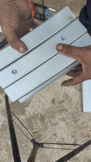 203K views · 433 reactions | roof installation #spandex #construction #Lightsteel #diy #viral #tips #reels #tools #tricks #handyman | Suryono baja 45 | Facebook