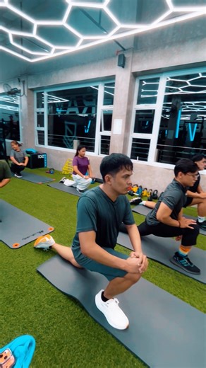 🔥 METABOLIC CONDITIONING CLASS RECAP 🔥 Another high-energy METCON session in the books with Coach Jan Ludwig Luares, Certified METCON Coach! 💪 From intense circuits to smart, results-driven programming, this class pushed limits, burned fat, built strength, and boosted endurance — all in one powerful workout. 🚀🔥 📅 January 17 ⏰ 6:00 PM 📍 Gravity Fitness & Lifestyle, 3rd Floor, 2JN Commercial Building, National Highway, Cadlan, Pili, Camarines Sur (In front of Toyota) Missed this one? 👉 Joi