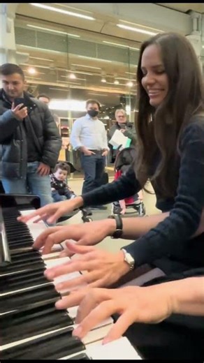 Boogie Woogie Team on piano #boogiewoogie